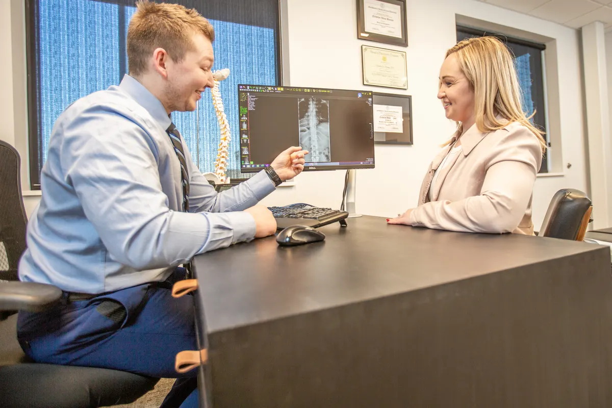 When to See a Chiropractor for Whiplash
